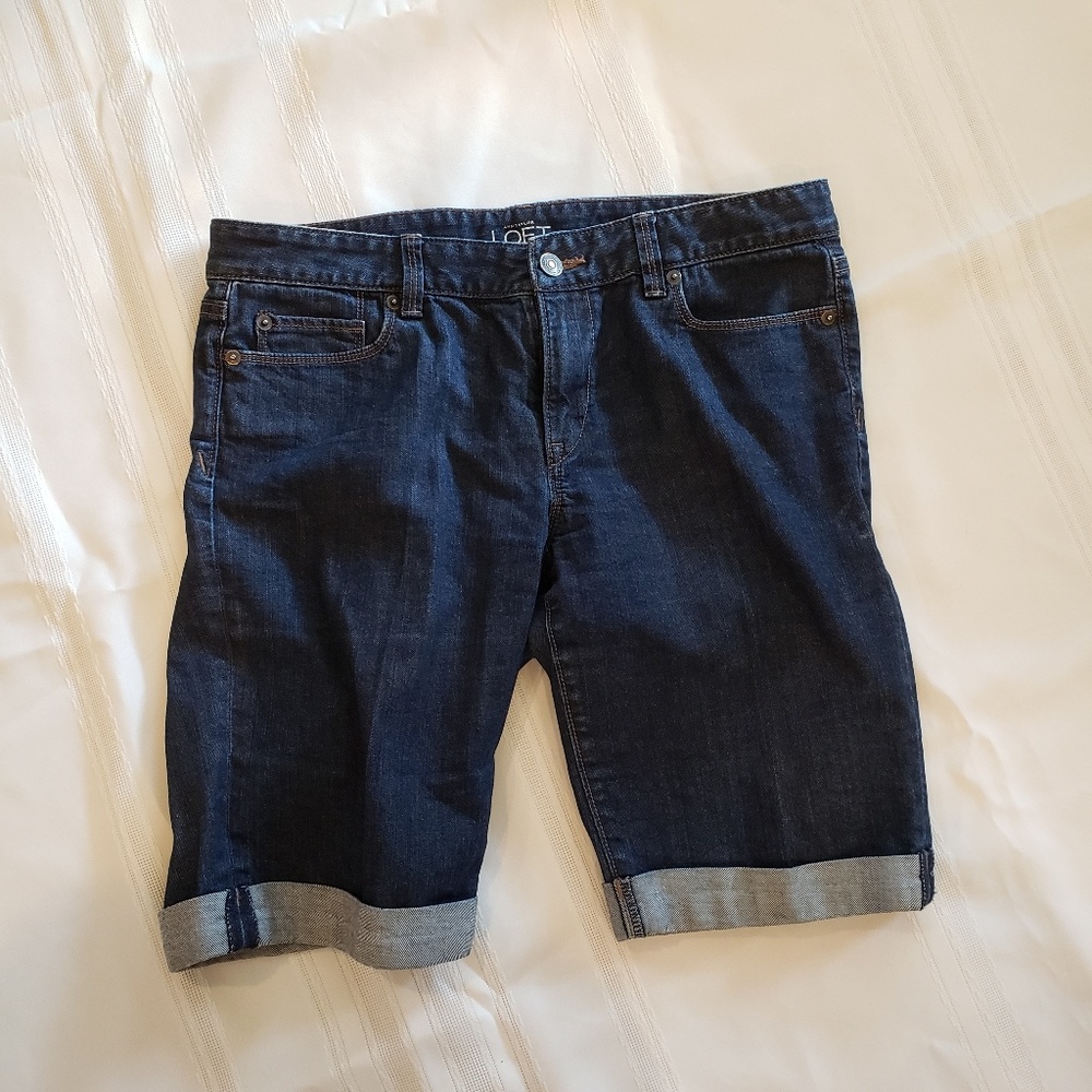 Loft  denim shorts Sz 6